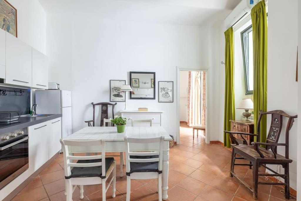 Colosseum Charming Apartment Rome Exterior photo