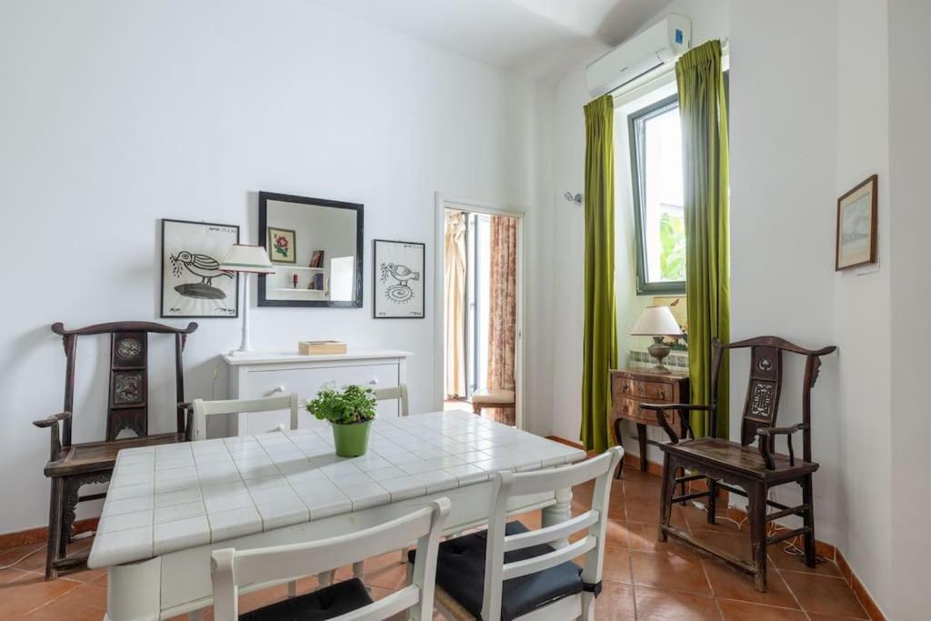 Colosseum Charming Apartment Rome Exterior photo